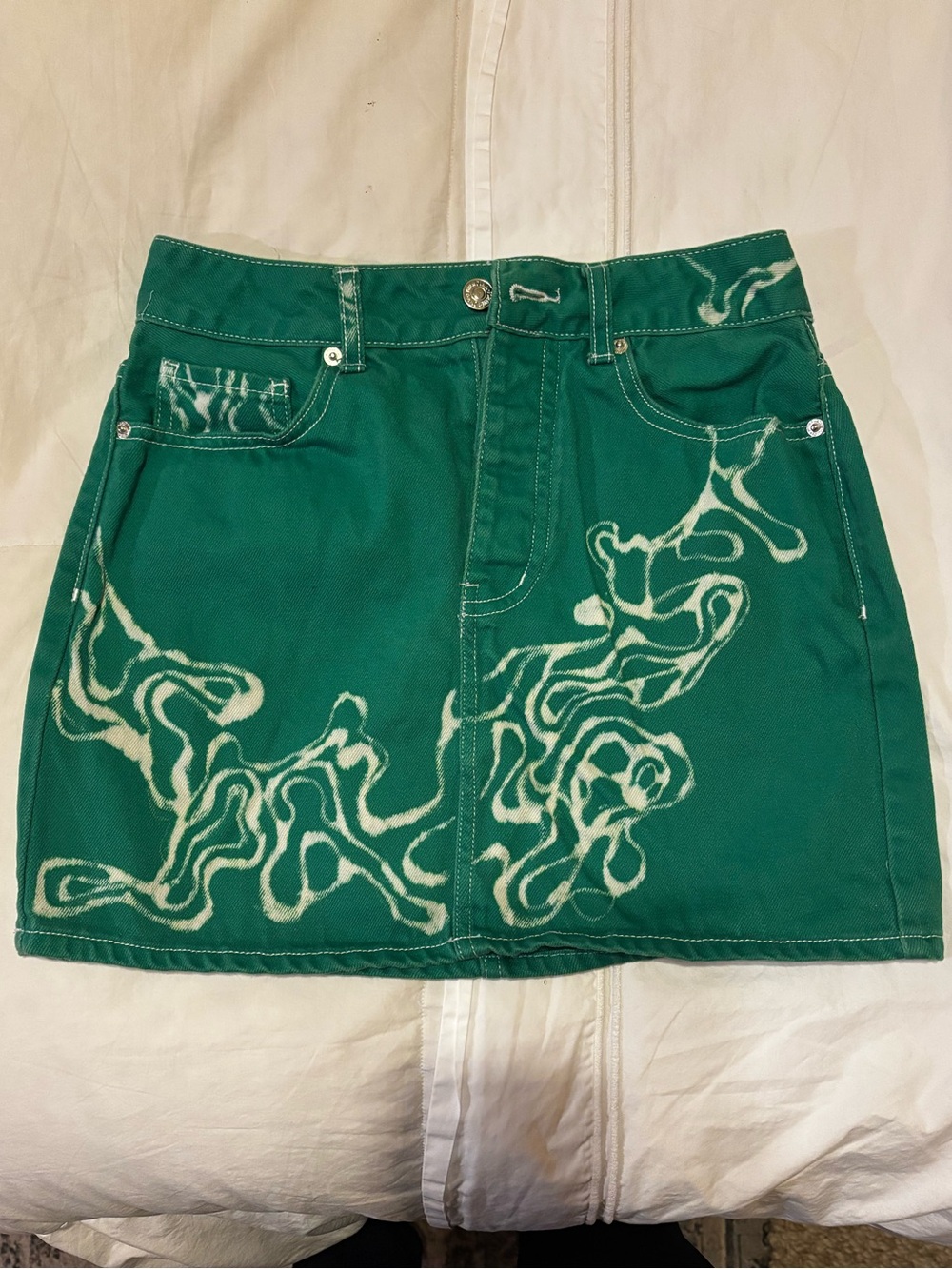 Green Abstract Print Mini Skirt